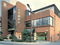 カネ吉山本 本店
